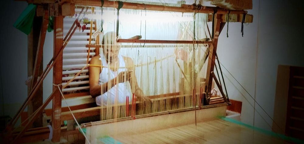 kuthaampully ,  here is making cloth.  it called - kaithari silks