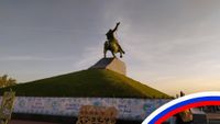 Caption :  A monument of Salavat Yulaev on the hill at Vatan park.