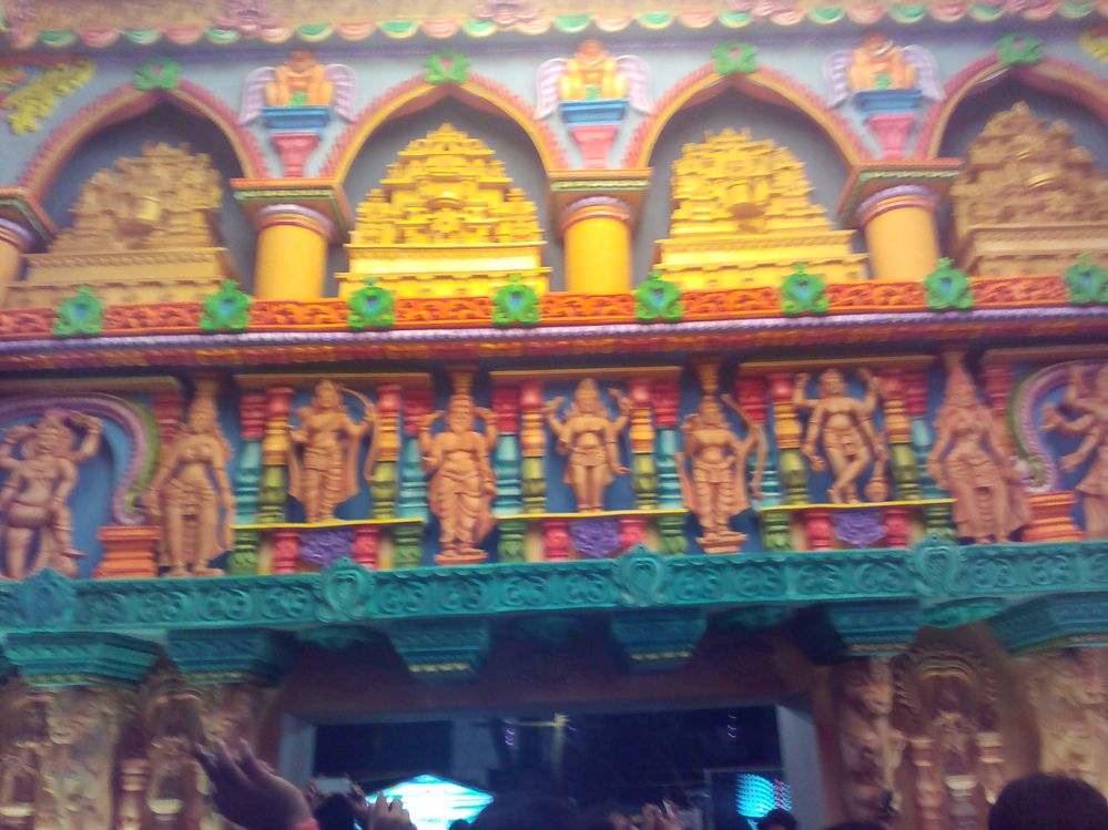 Inside pandal artwork at Ekdalia Evergreen Durga Puja, Kolkata