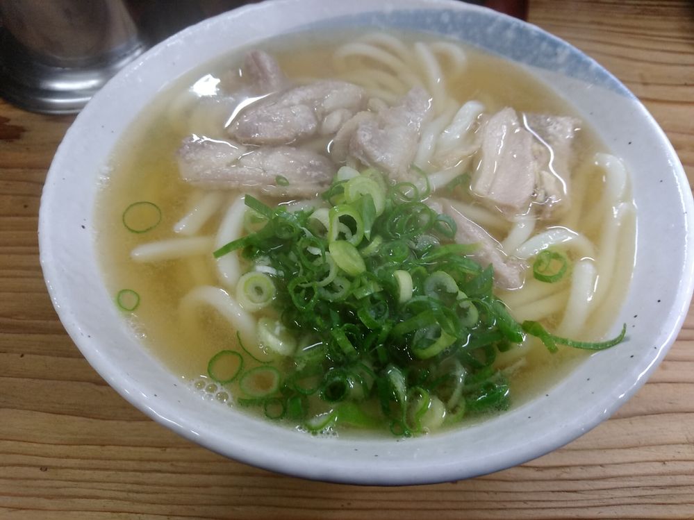 yataro udon:Udon noodles with chicken 弥太郎うどん:かしわうどん