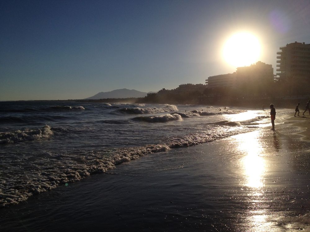 marbella-beach-costa-del-sol.JPG