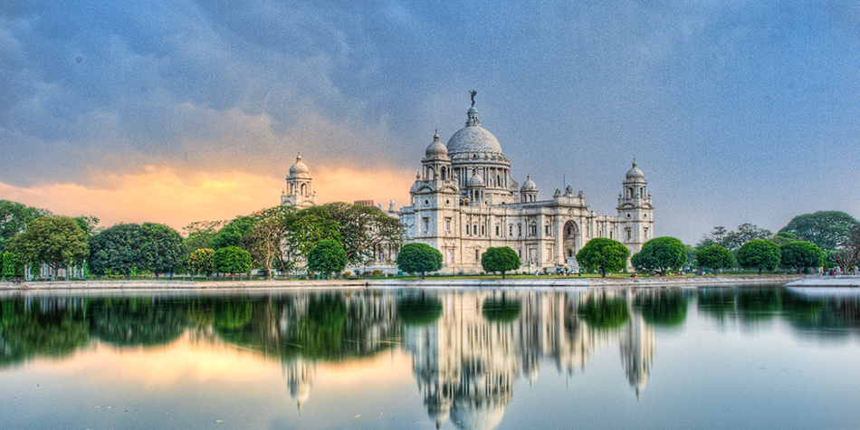 Caption: Victoria Memorial in Kolkata, India