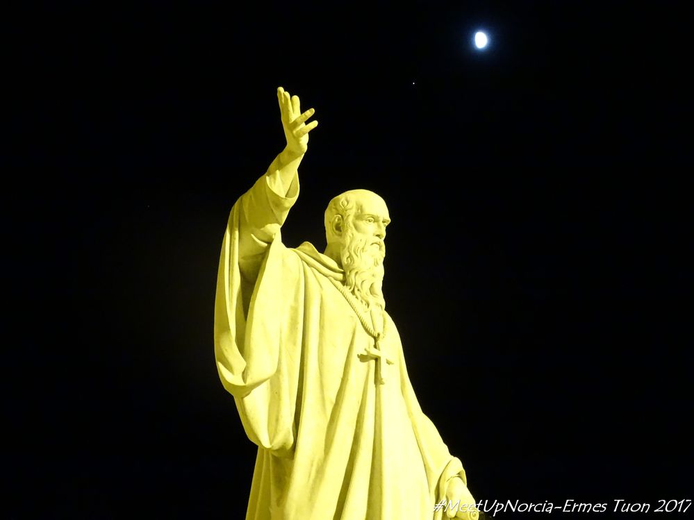 Norcia - S. Benedetto statue - Taken during MeetUp Norcia, June 3, 2017