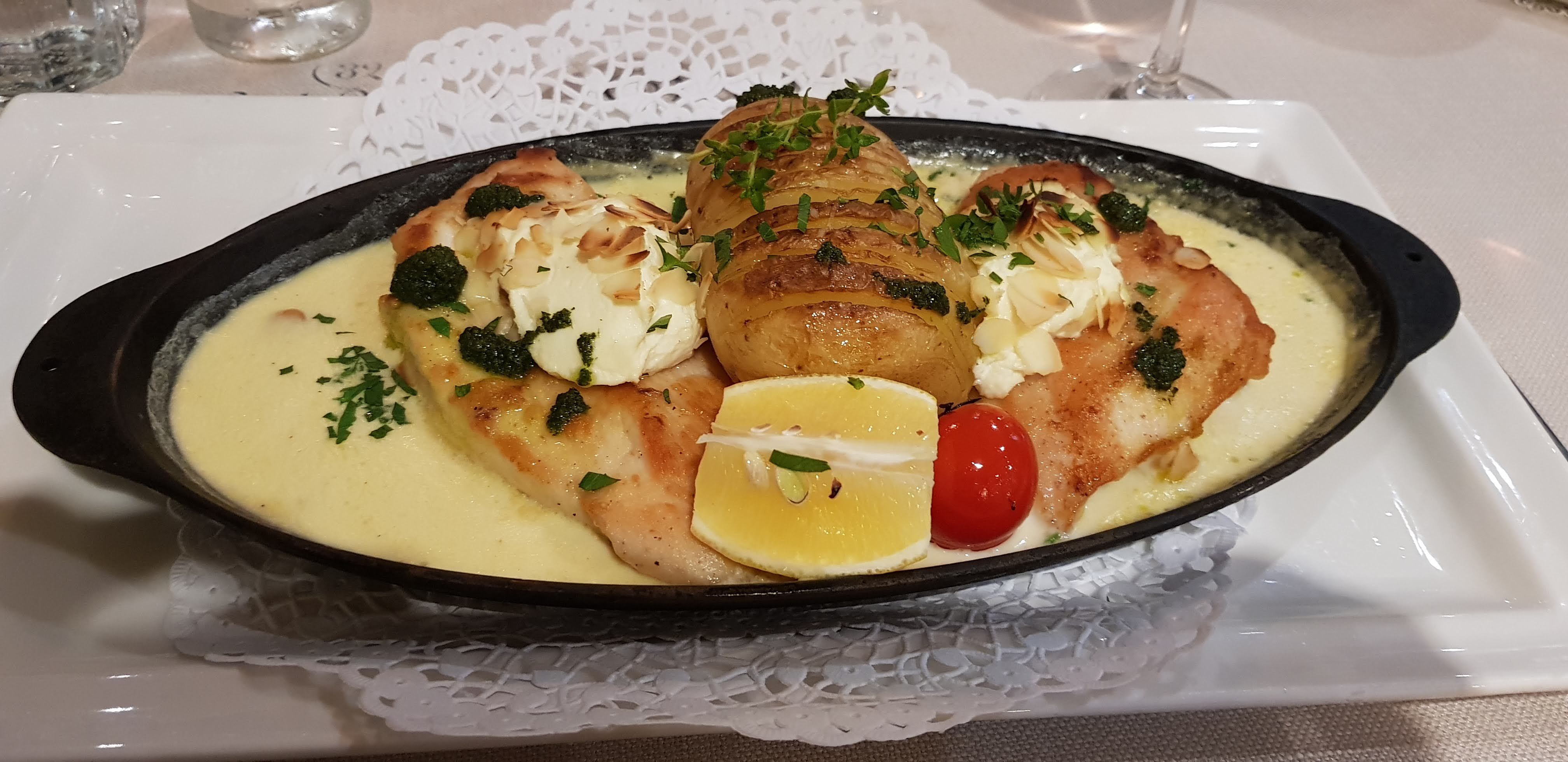 Caption: Chicken with cheese cream and potato with herbs (Local Guide Petra_M)