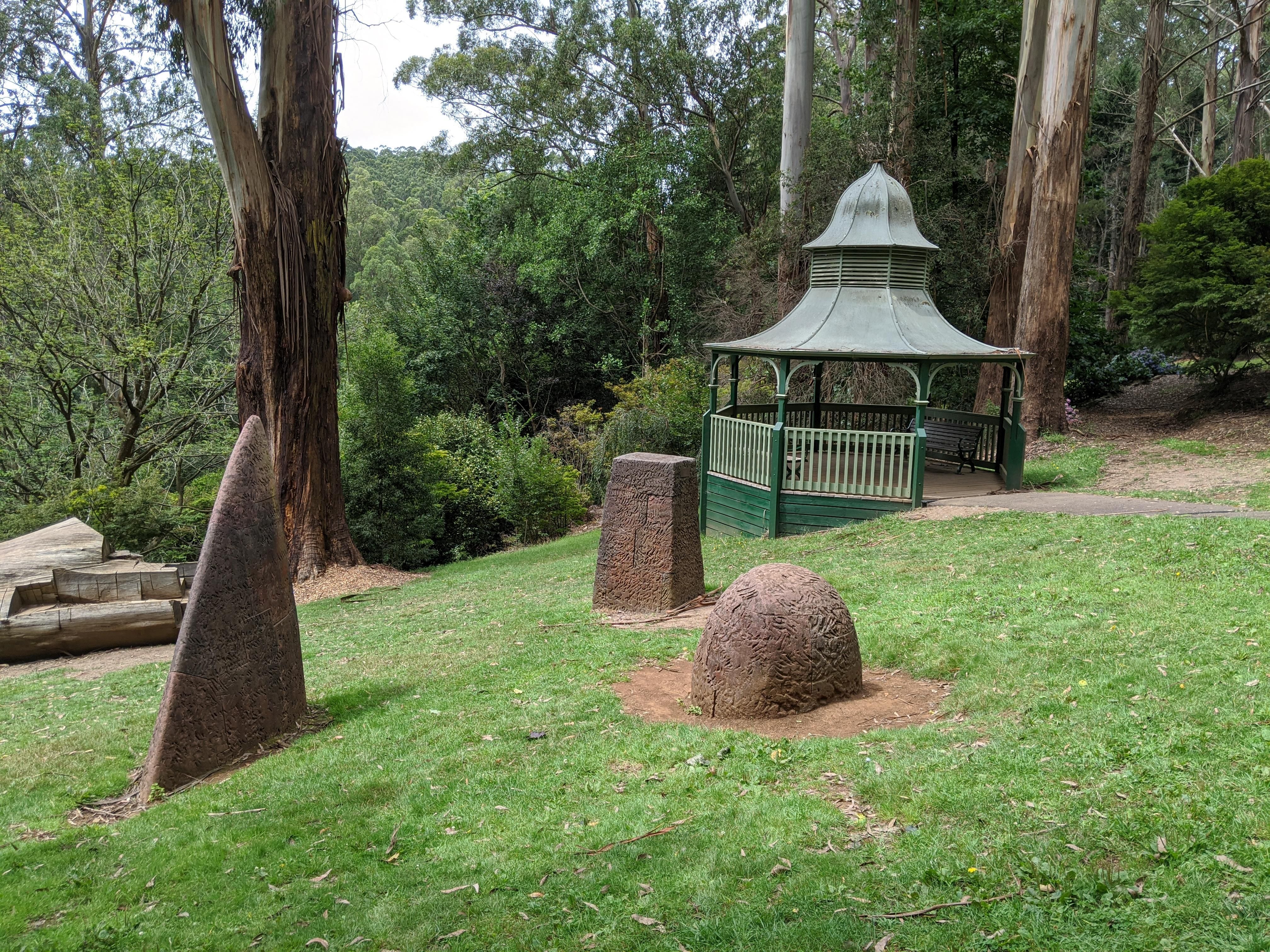 Caption: A rest area overlooking the gardens