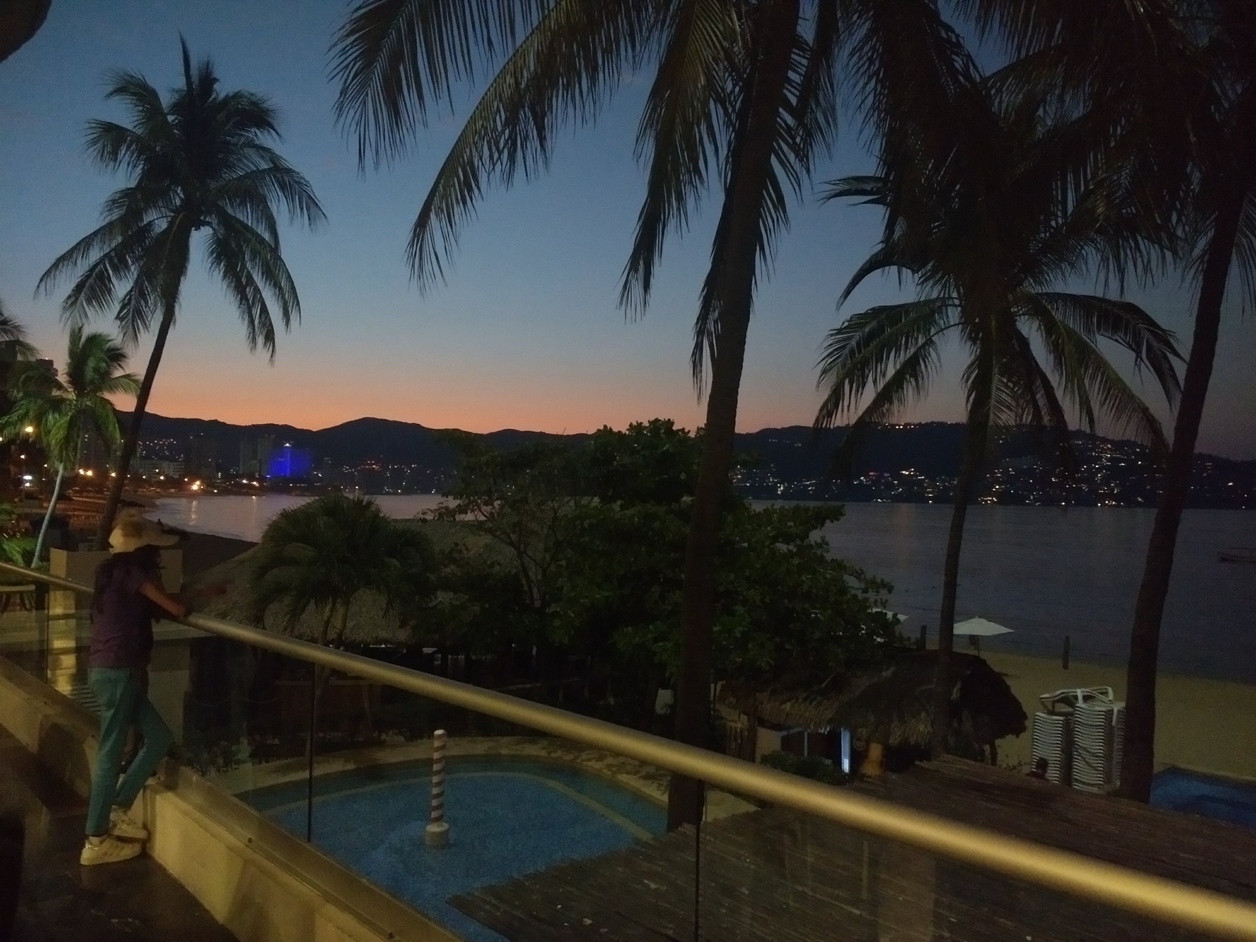 En el obby del Hotel Krystal Beach Acapulco .. hermosa vista