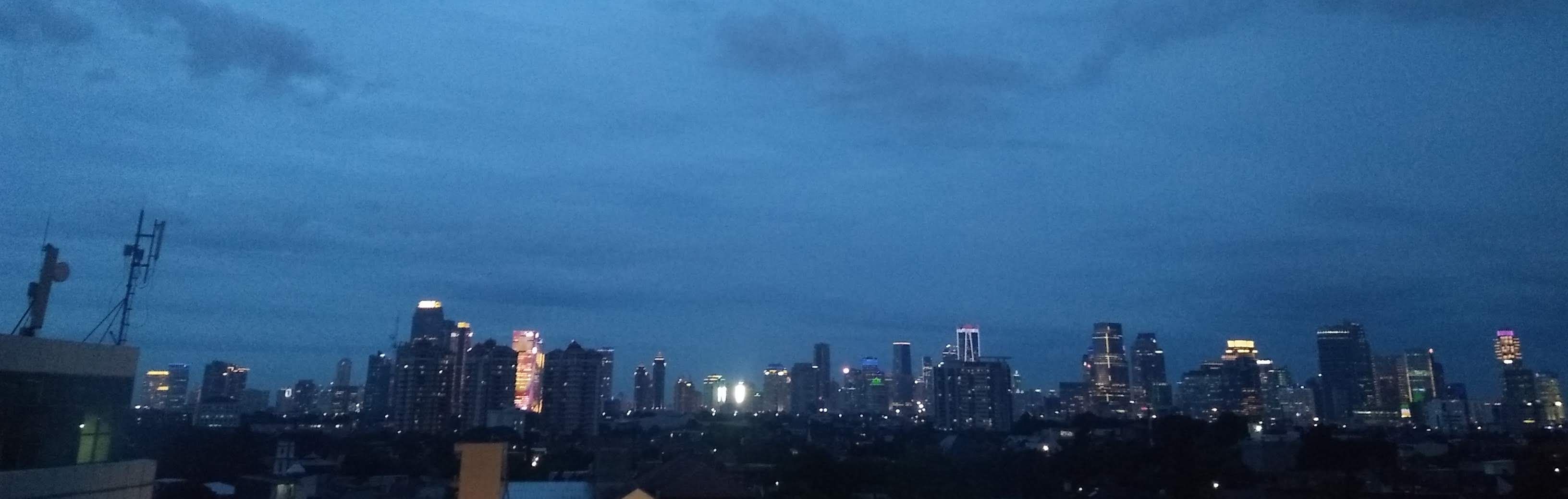 Suasana kota Jakarta di lihat dari lantai 7 hotel Liberta