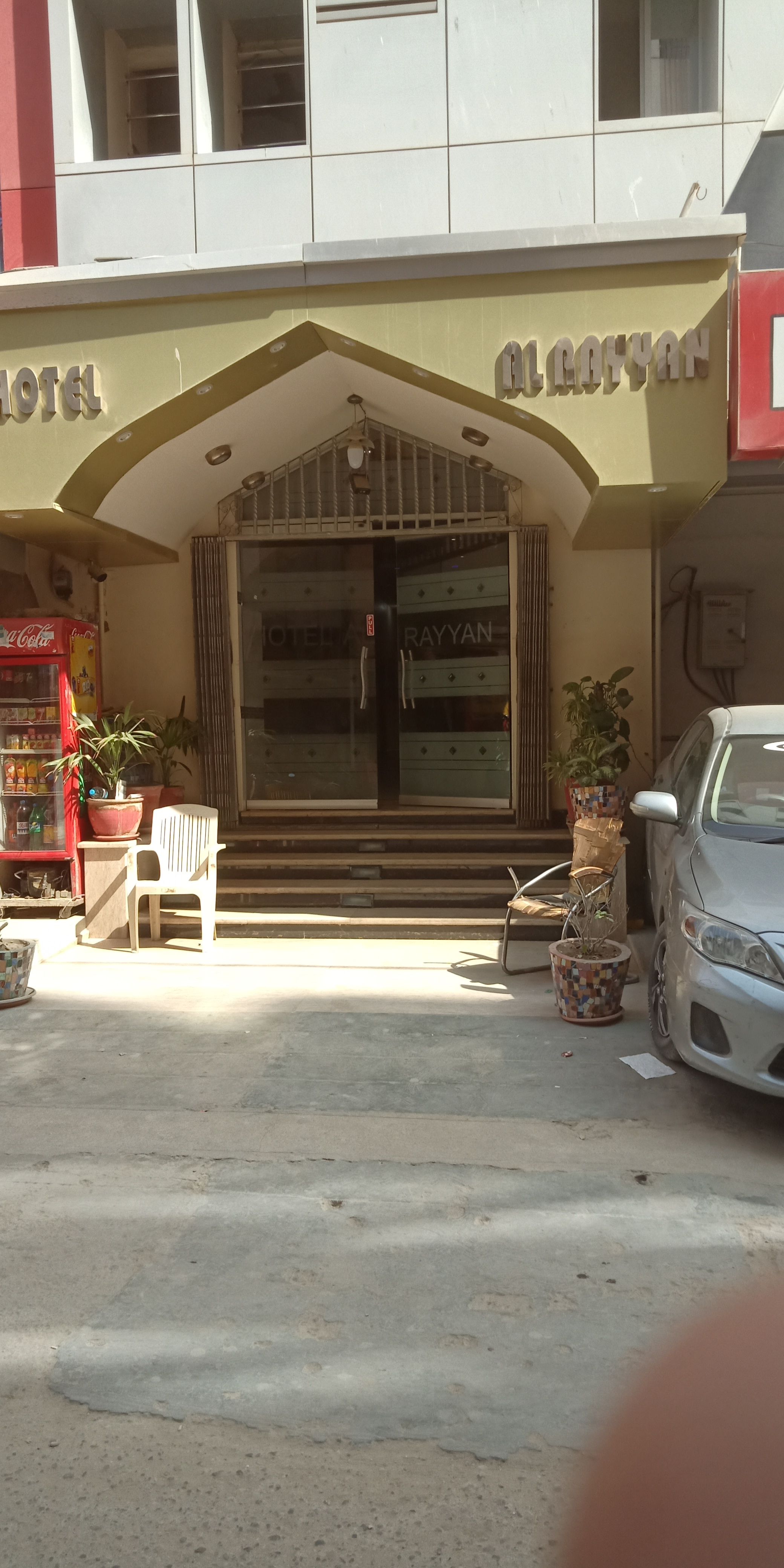 The entrance of a hotel, without wheelchair Ramp