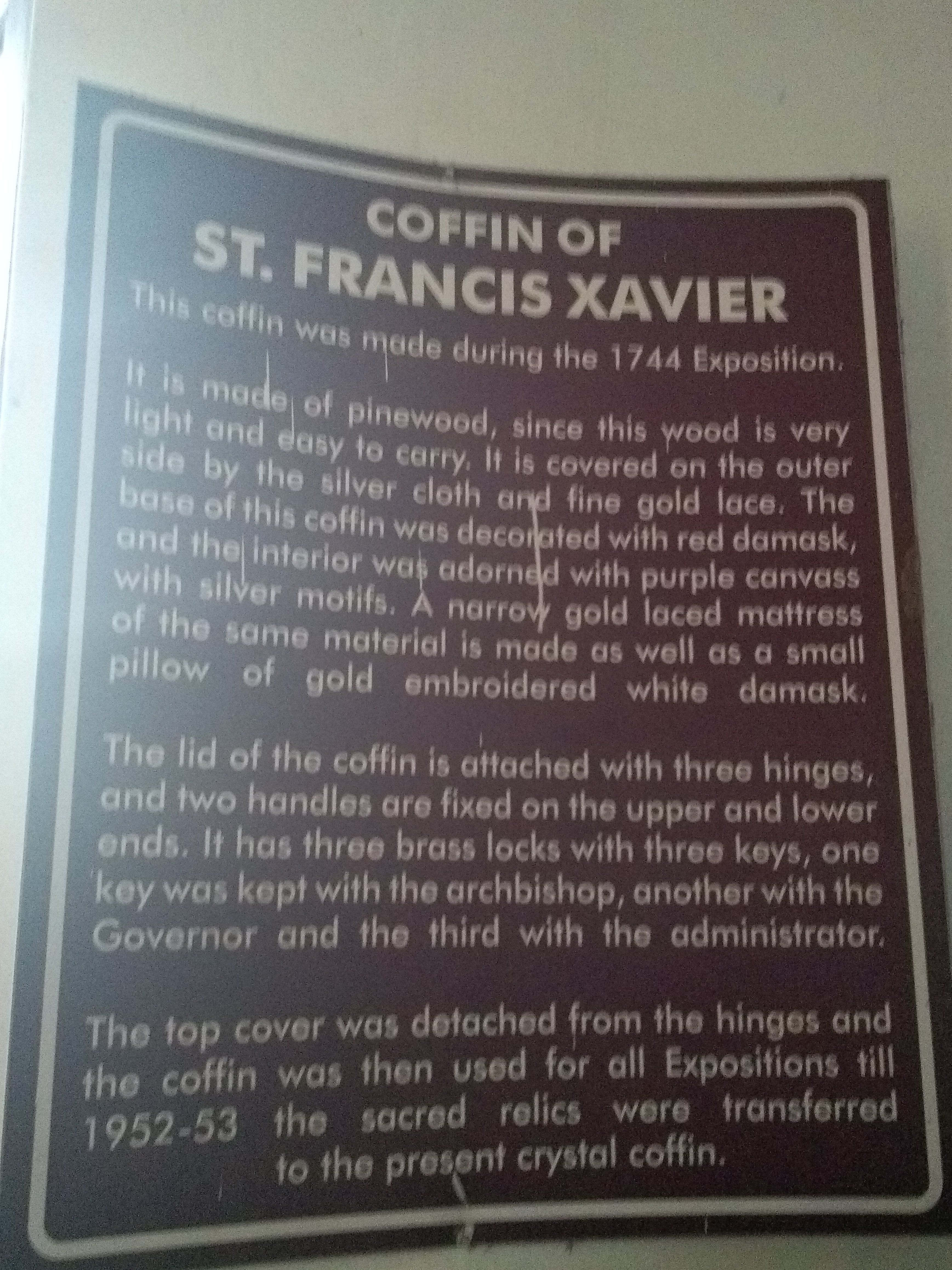 Writting about St. francis Xavier's Coffin