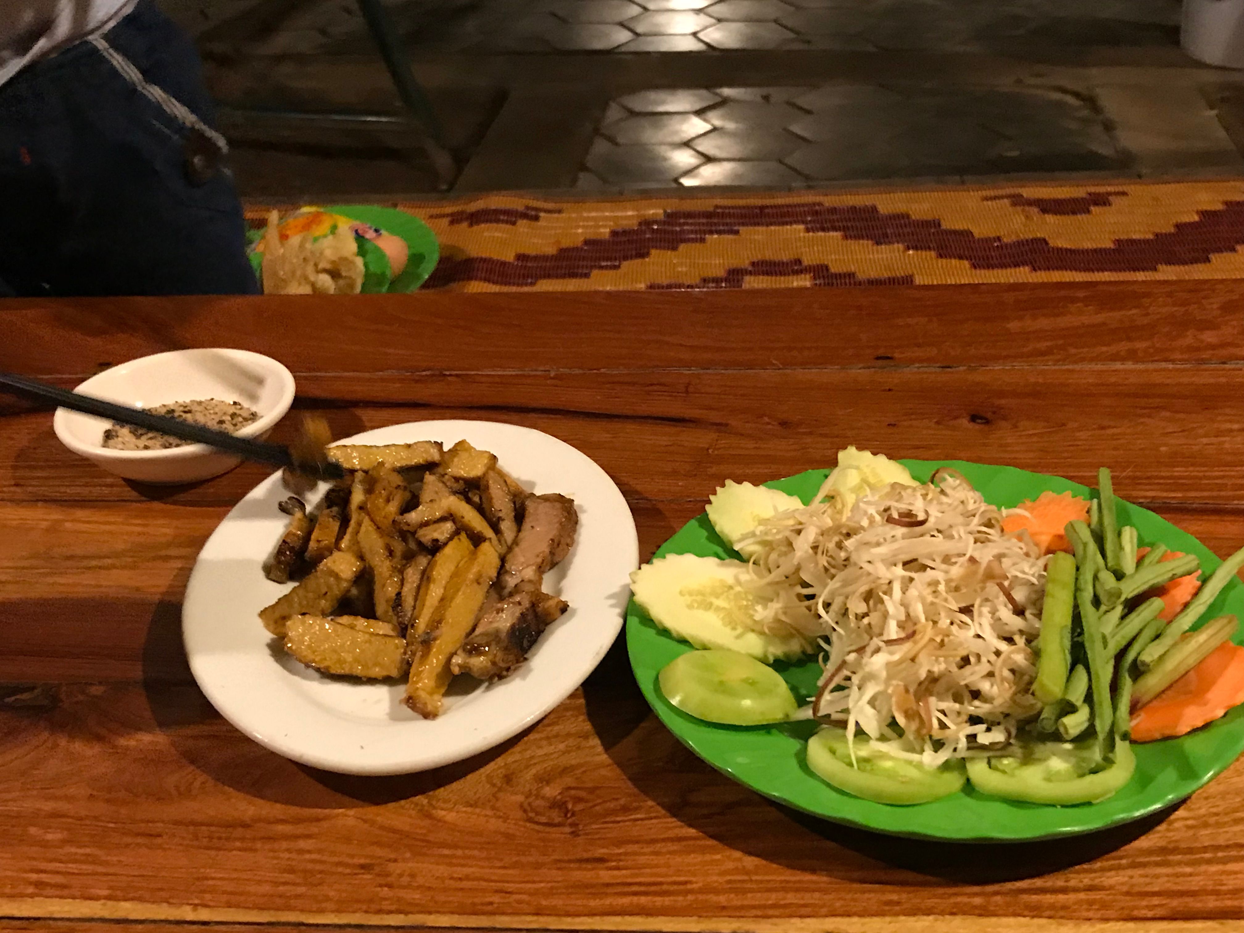 Grilled beef udder with Khmer black pepper sauce