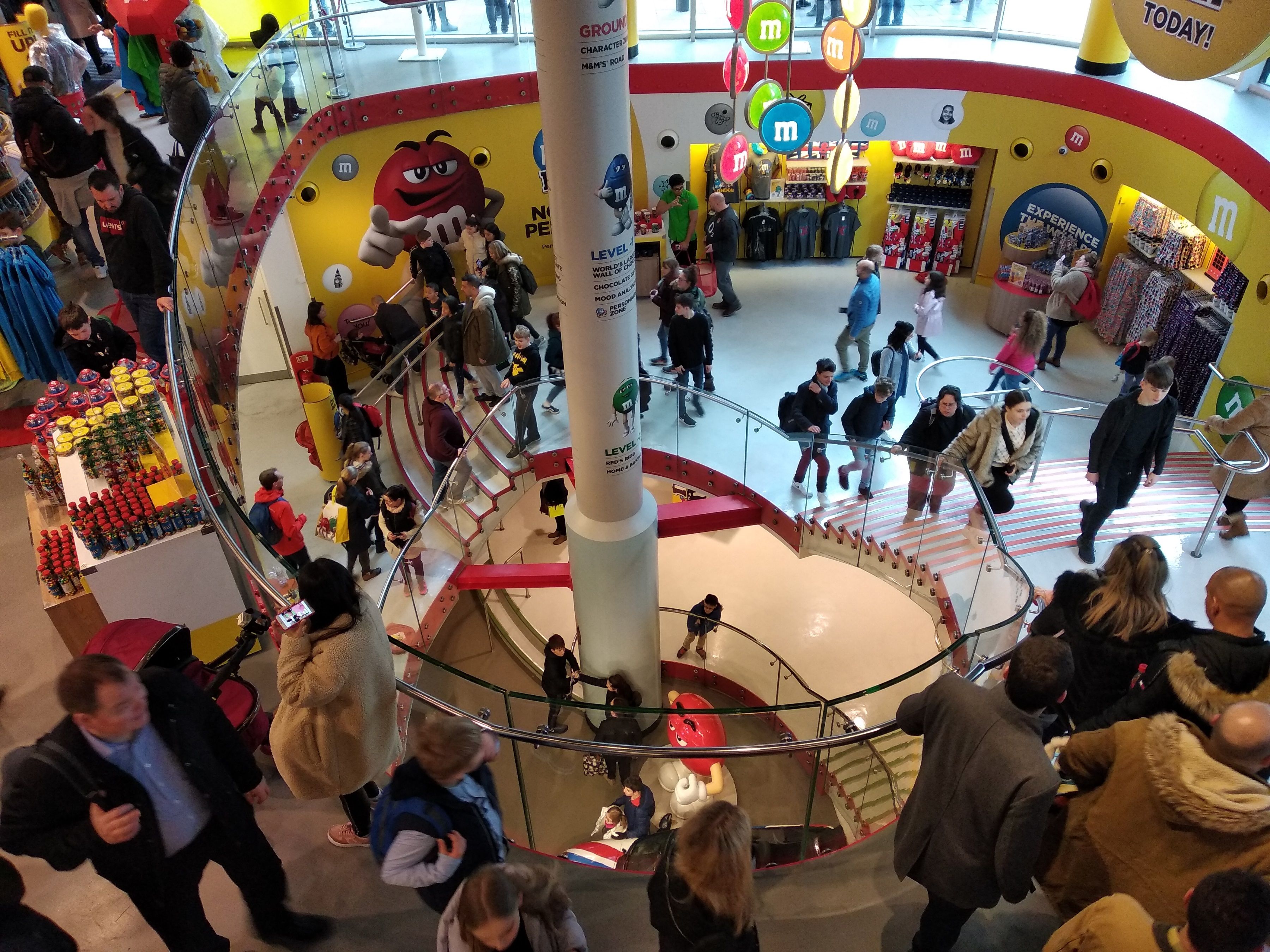 First M&M's World Store in Europe opens in London : The Moodie