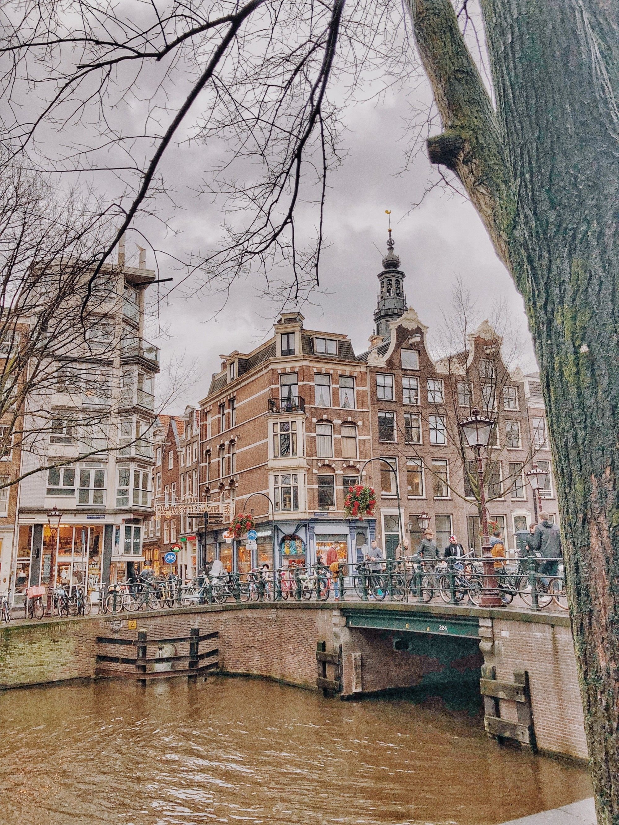 Caption: Oude Hoogstraat, Amsterdam, Netherlands.