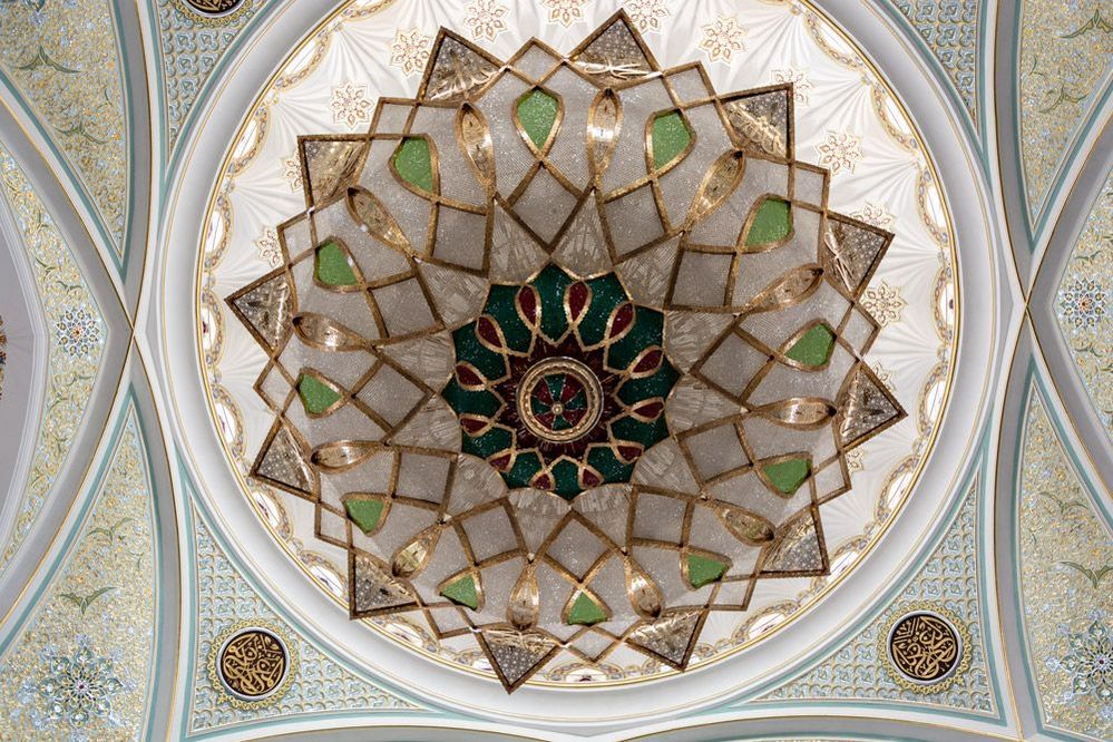 The main chandelier of The Pride of Muslims Mosque named after the Prophet Muhammad.
