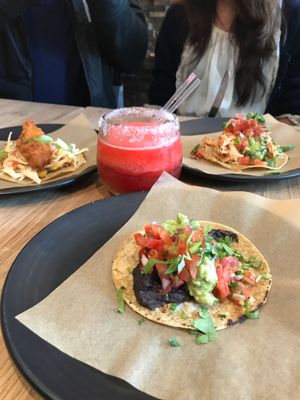 Fish, bean and chicken tacos + straberry margarita - Amigos Acland