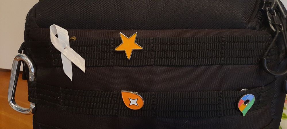 The pins are from my Local Guides Guiding Stars package:)