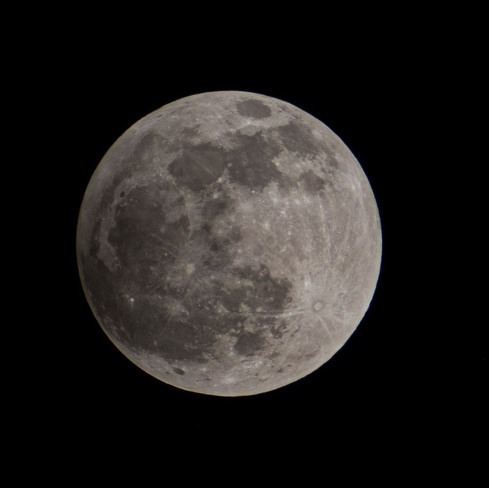 Caption :  Full Moon 5th may 2023 shot with 300mm