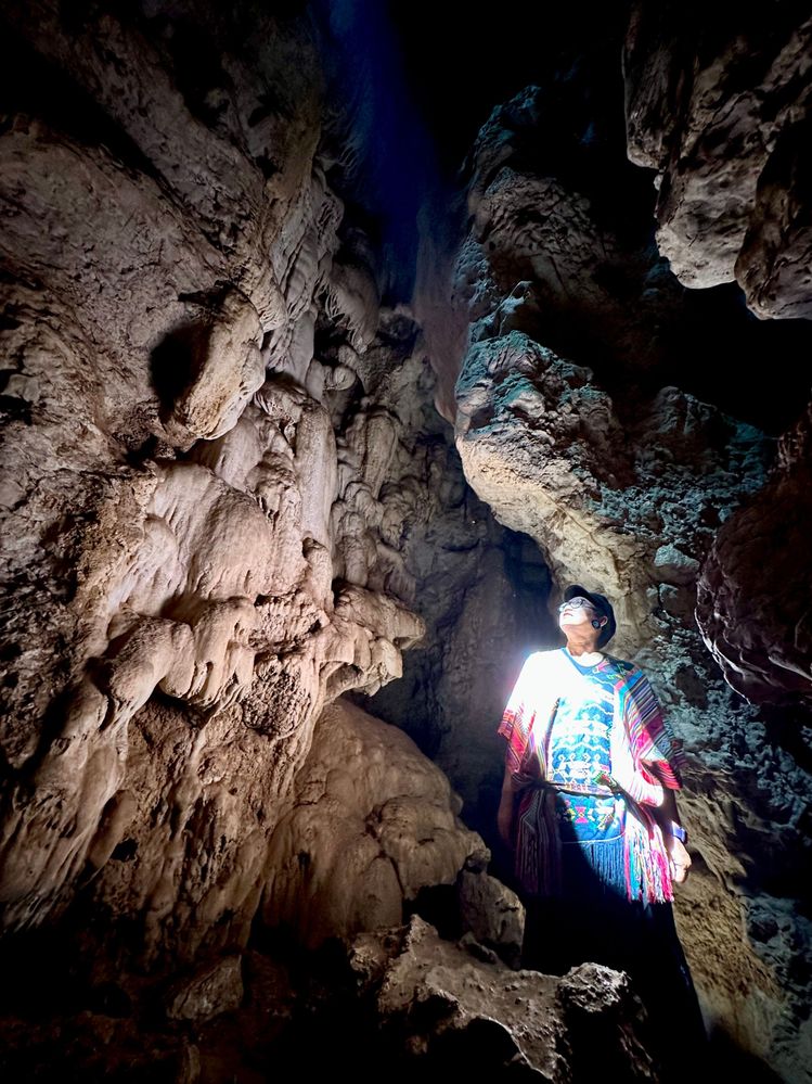 LG @indahnuria posed at one corner of Batu Cermin cave, Labuan Bajo