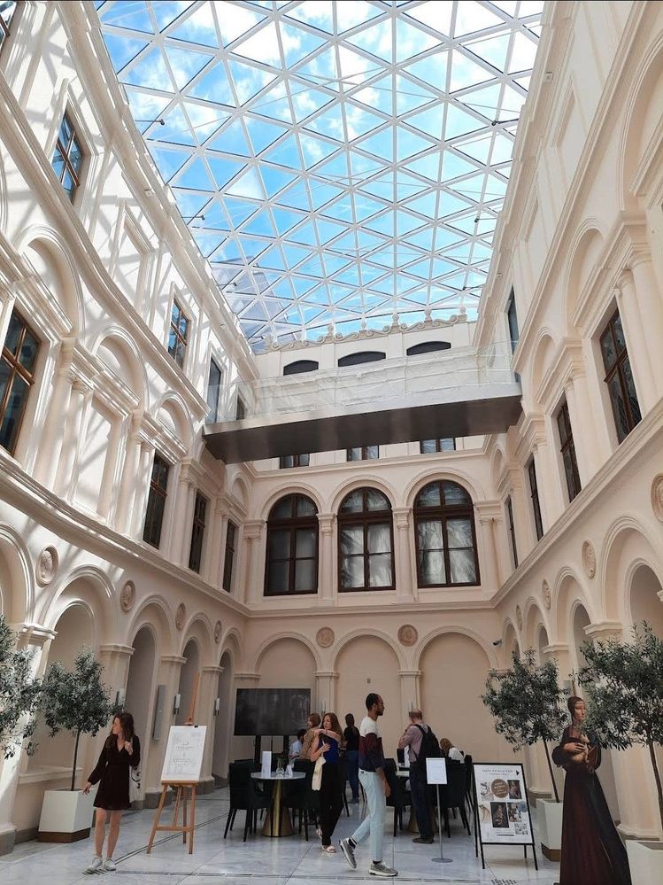 Caption: A photo of The Princes Czartoryski Museum showing the inner yard with the museum cafe under a glass roof. (Local Guide @OlgaKlein)