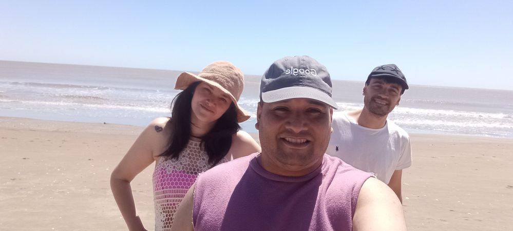 Leyenda:disfrutando de un fin de semana de playa con los local guide.