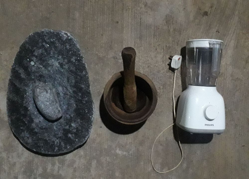 *picture of a Stone Grinder, Pestle & Mortar anf Blender