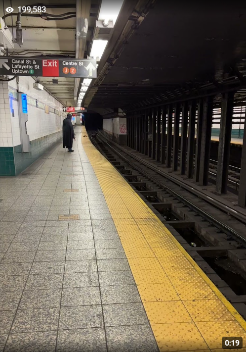 Caption: Star Video by @ManhattanNYC of Canal Street Subway Station uploaded onto Google Maps on 2023-02-12 and showing star views of 199,583 as at 2023-12-31