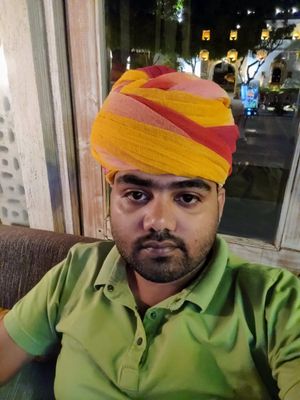 LG Nandkk in a traditional Rajasthani styled turban ready for dinner