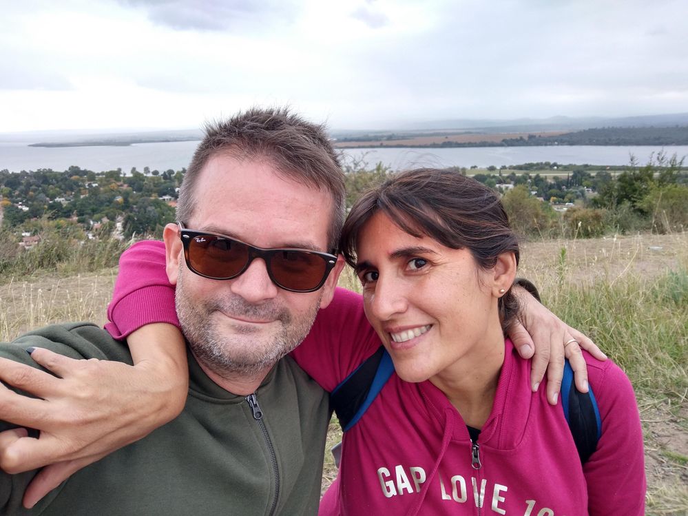 Caption: A selfie of Local Guide Sebastián and his wife Mariana smiling on top of a hill in Córdoba, Argentina. (Courtesy of Local Guide @SebaasC)