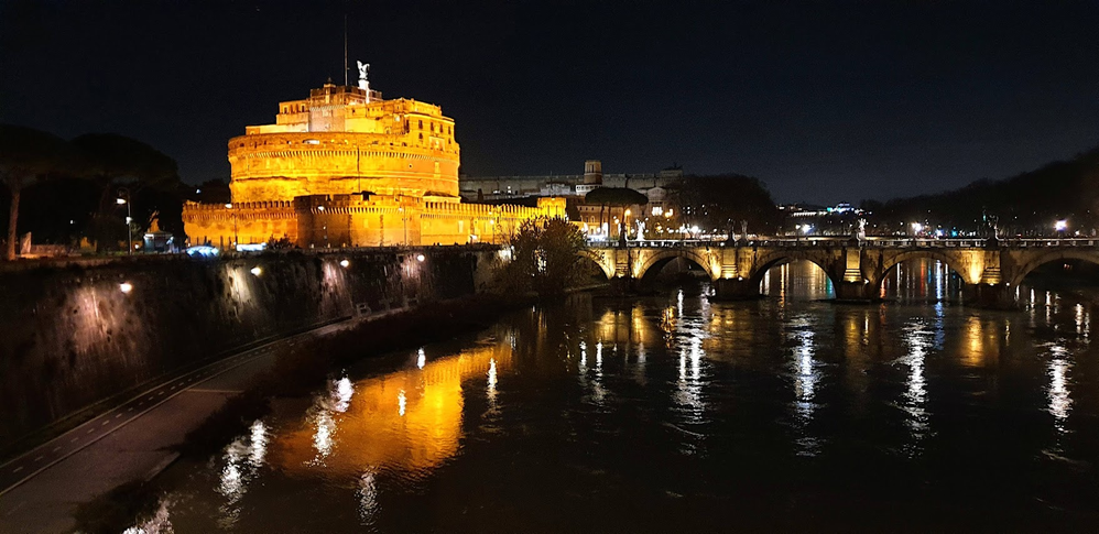 Caption: A photo of Sant'Angelo castel, Rome, Italy taken by @AT_Rome
