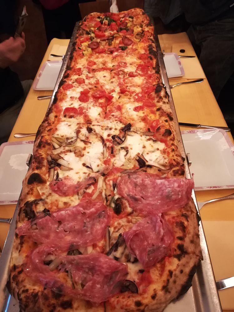 one and a half meter of pizza at Wine Meet-up 2017 - Treviso - Local Guide @ermest