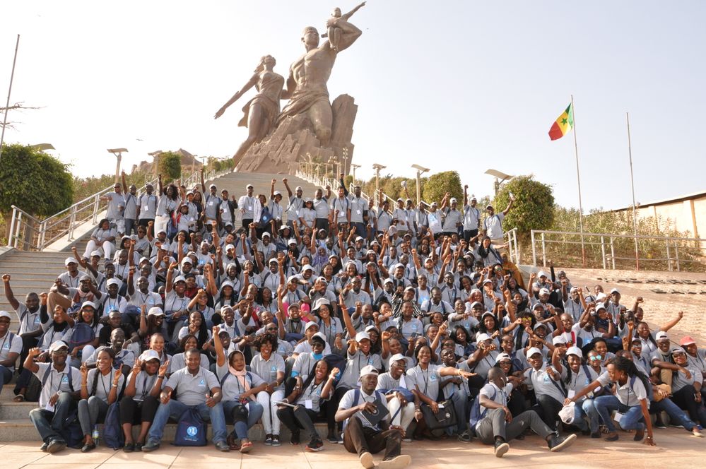 La session 5 du programme YALI à Dakar en visite au Monument de la Renaissance africaine au Sénégal