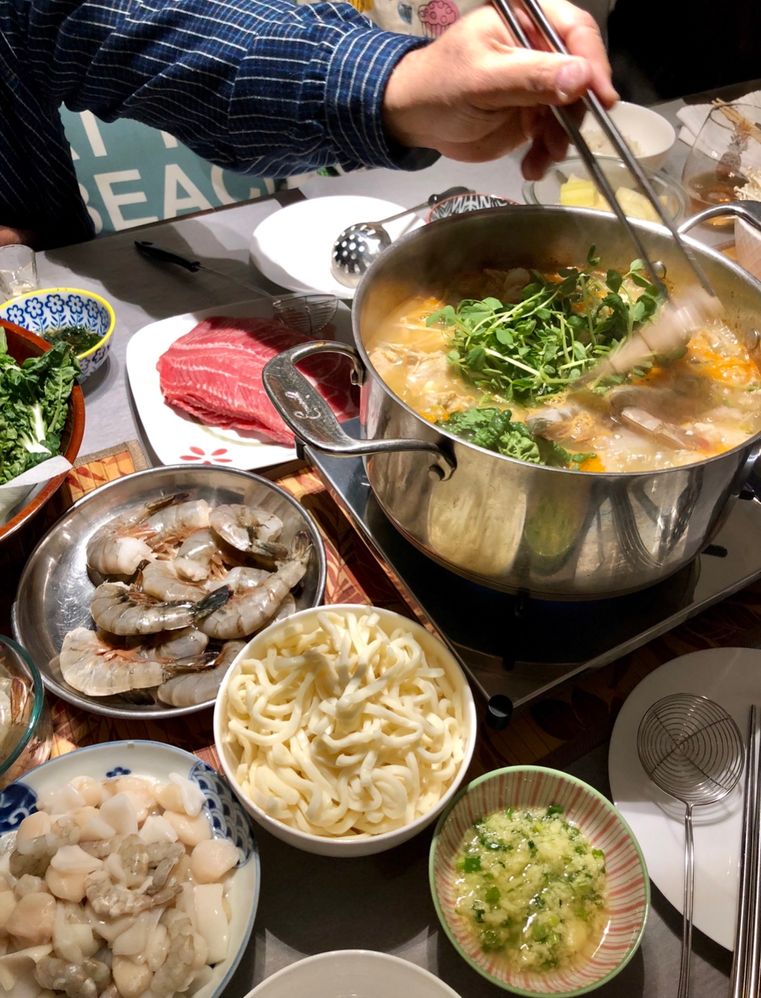 Best way to eat Hot Pot is at home with dear friends and family