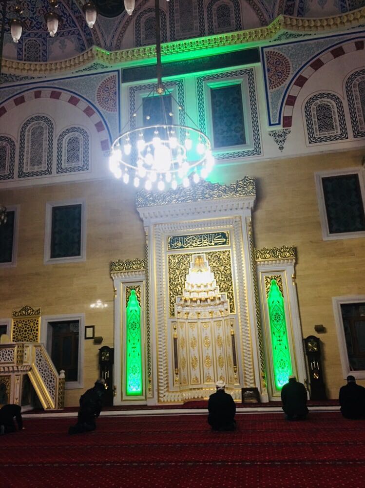 Mehrab ( Where Imam give Prayer )