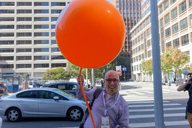 Ludwig with a huge balloon at the Local Guides Summit - September 2016