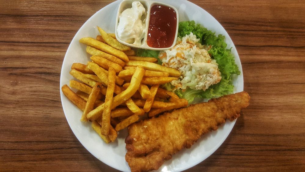 Here is picture of Fish & Chips, since I'm not a vegetarian, I order meat almost all the time  :)