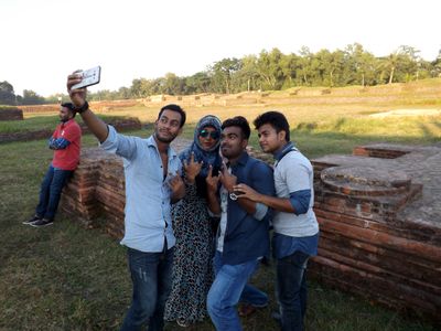 Selfie Time by Local Guides