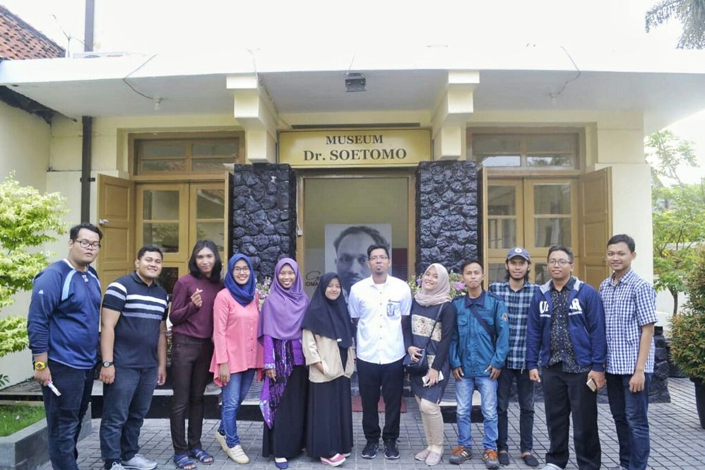 Local Guides Surabaya X Forum Indonesia Muda (FIM)