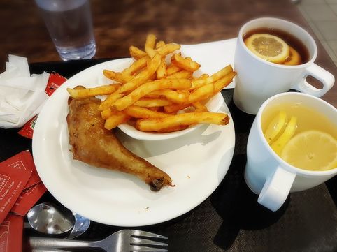 Lemon tea with fries and chicken legs are good choice for me.