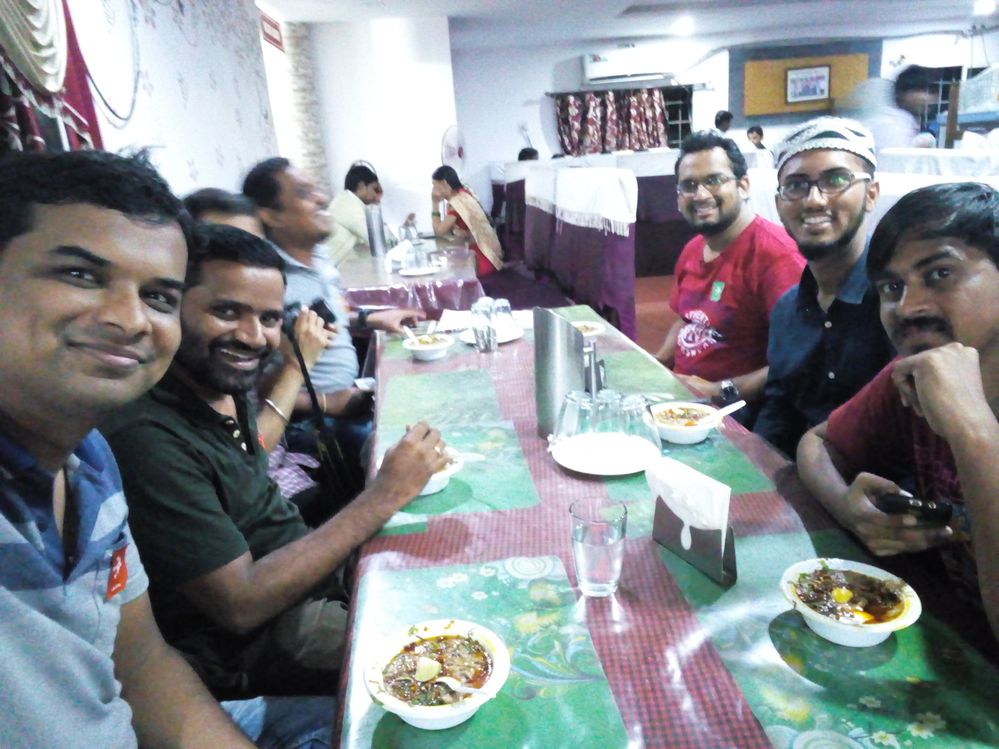 Hyderabad Food Crawl @Shah Ghouse hosted by Aslam Mohammed