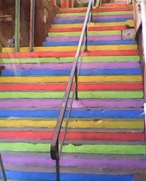 escaleras de colores.JPG 3.JPG