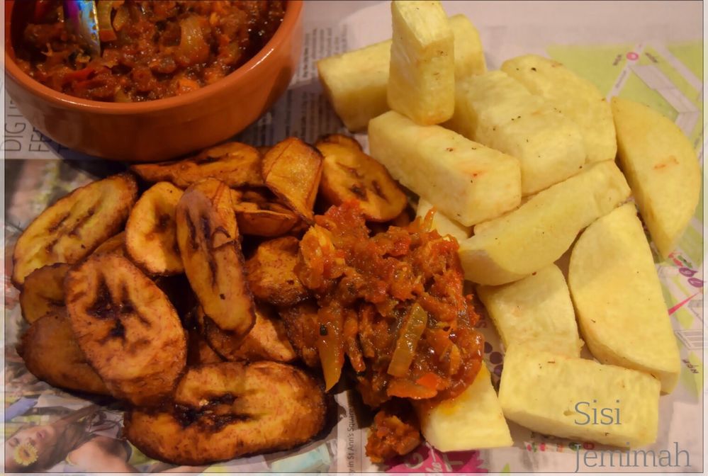 Fried yam and fried plantain (dodo)