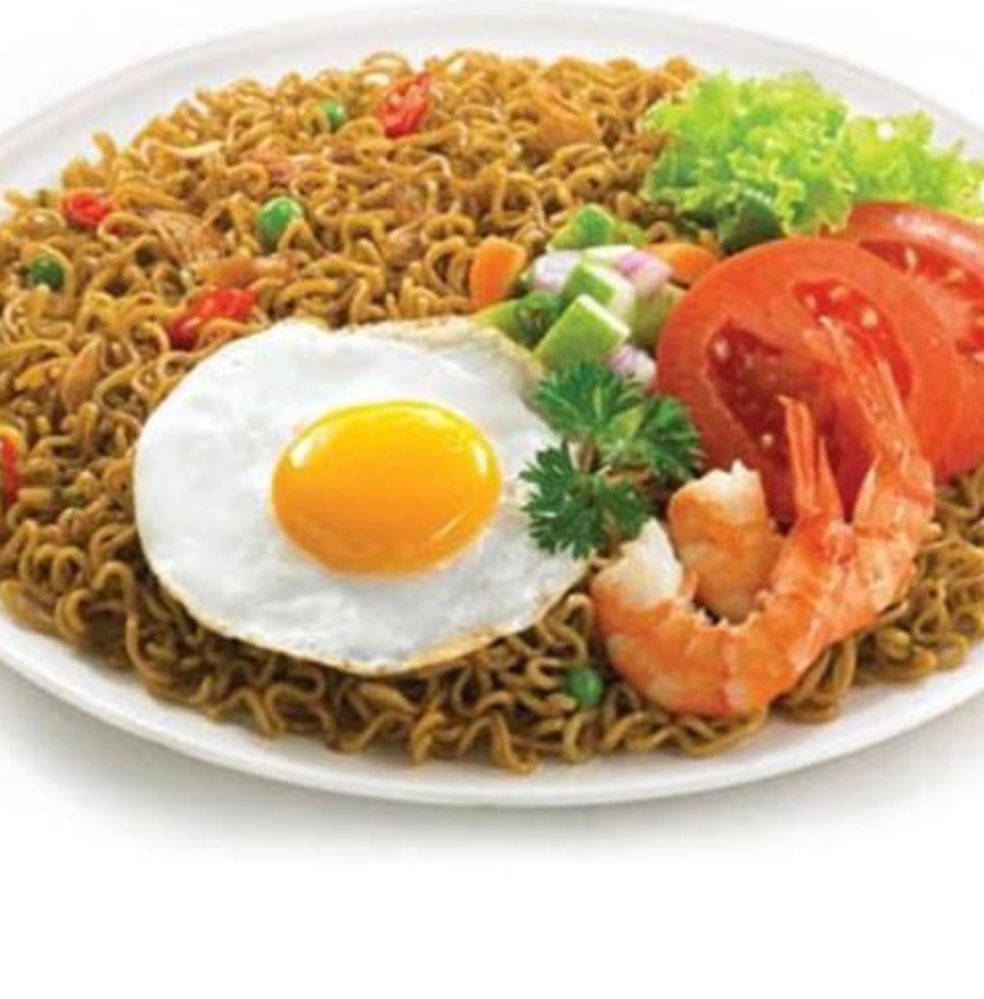 Indomie Noodles with egg and shrimps