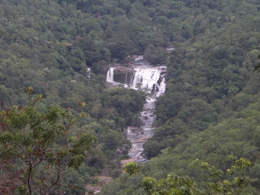 Thoovanam Water Falls (8).JPG