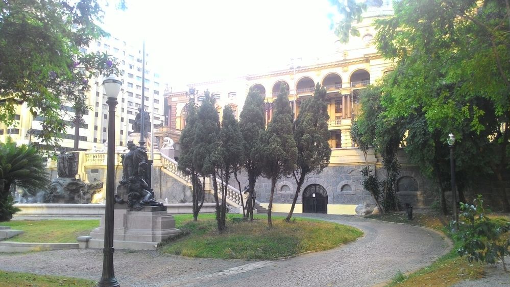 "Ramos de Azevedo" Square