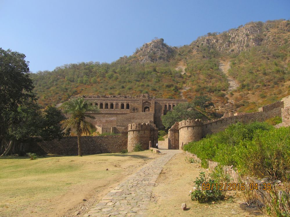 Fort's entrance