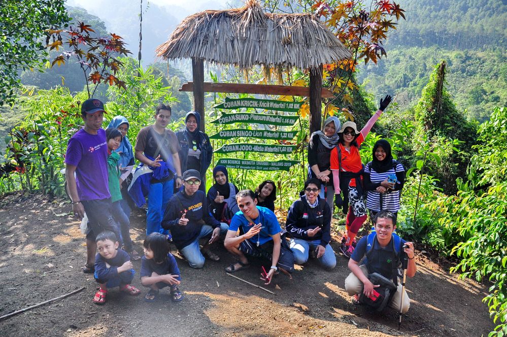 Batu Local Guides - Trekking With Love (9).jpg