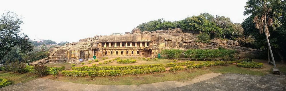 Khandagiri caves_Odisha_India.jpg