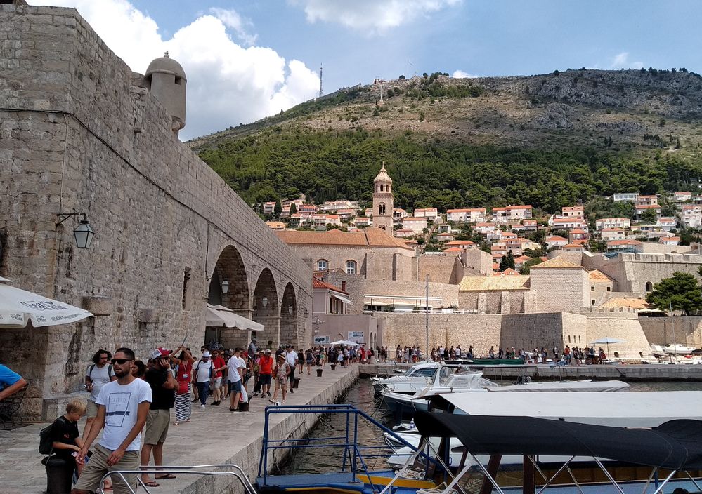 Dubrovnik old city/marina and SRD