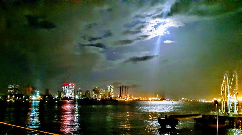 Marina skyline on the full moon