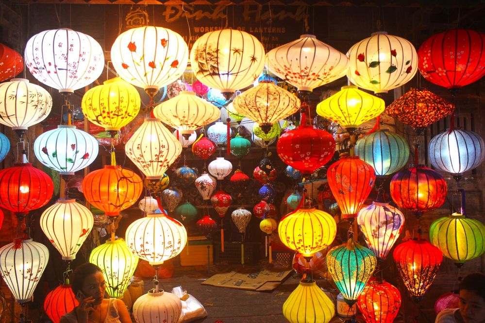 Hoi An with colorful lantern