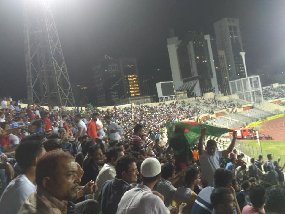 House full fans for Bangladesh vs pakistan game